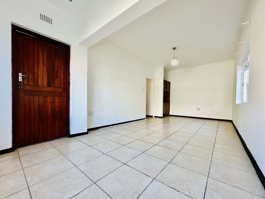 6 Bedroom Property for Sale in Onrus Western Cape